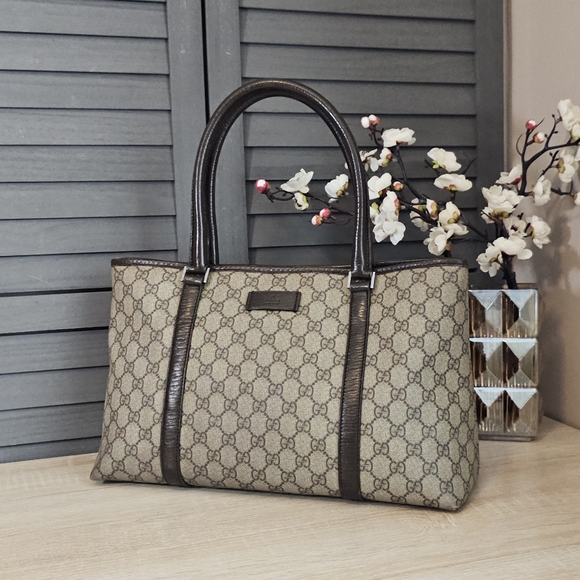 Authentic GUCCI Monogram GG Canvas Joy Supreme Tote - Picture 11 of 11